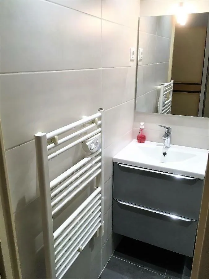 Studio Bord De Mer A Proximite Monaco Et Menton 4 Personnes A Roquebrune Cap Martin